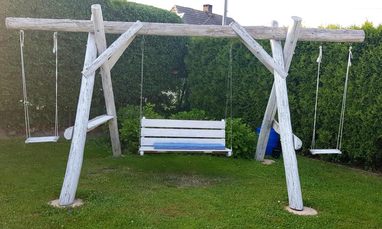 Pokoje Goscinne U Anny Darłowo Kültér fotó